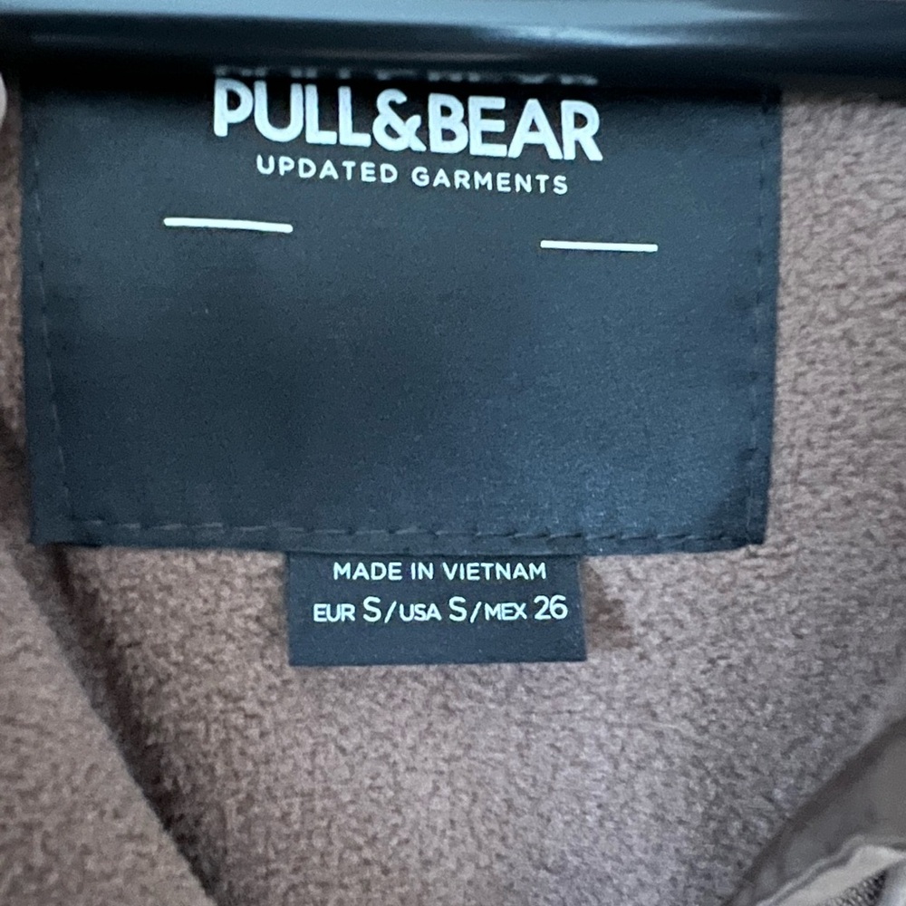 Brown puffer jacket - Picture 2 of 5